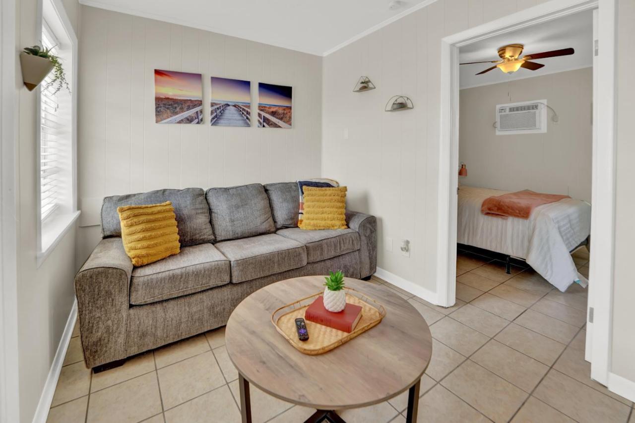 Sea Foam Suites Lower Grand Lagoon Exteriör bild