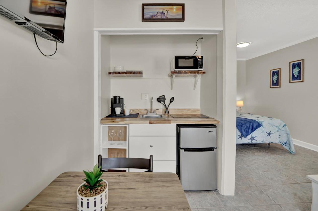 Sea Foam Suites Lower Grand Lagoon Exteriör bild